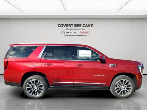 New 2026 GMC Yukon Denali w/ Sun & Power Step Package image 11