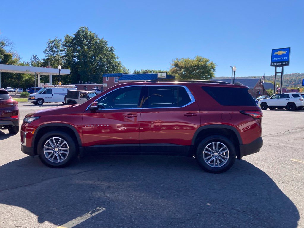 Used 2023 Chevrolet Traverse LT AWD/4WD image 30