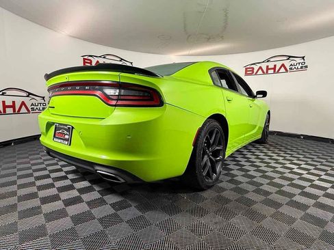 Used 2019 Dodge Charger SXT w/ Blacktop Package RWD image 10