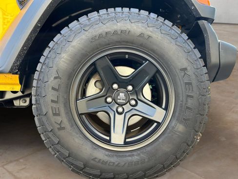 Used 2019 Jeep Wrangler Unlimited Sport S AWD/4WD image 14