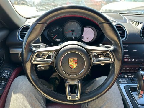 Used 2017 Porsche 718 Boxster S image 32