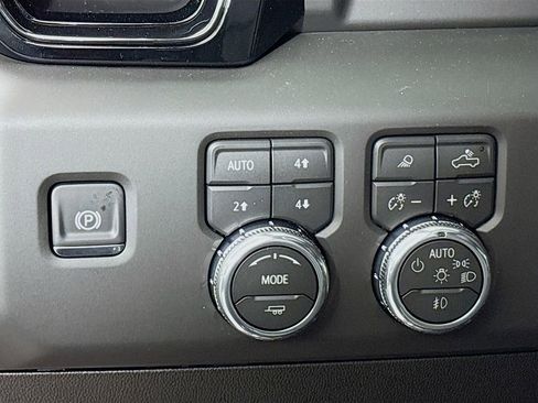 New 2026 GMC Sierra 2500 AT4X image 10