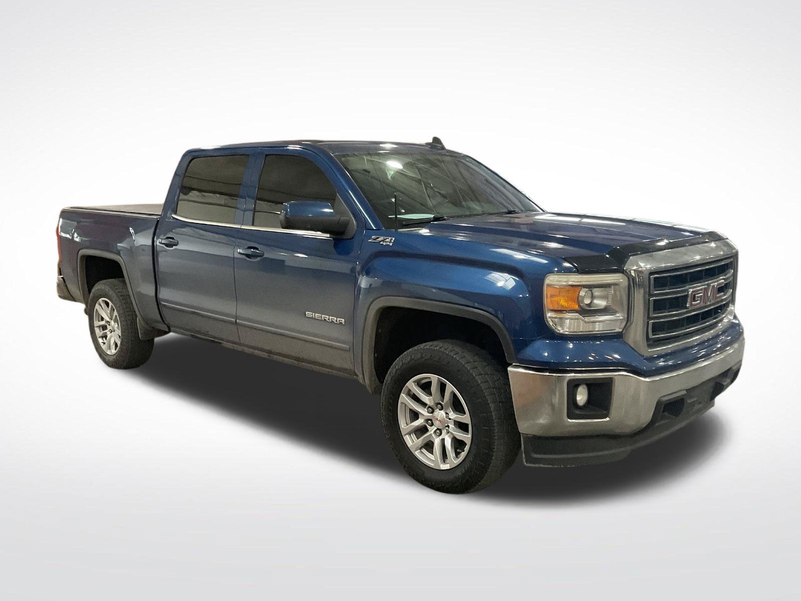Used 2015 GMC Sierra 1500 SLE w/ SLE Value Package AWD/4WD image 2
