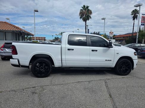 Used 2022 RAM 2500 Laramie AWD/4WD image 4