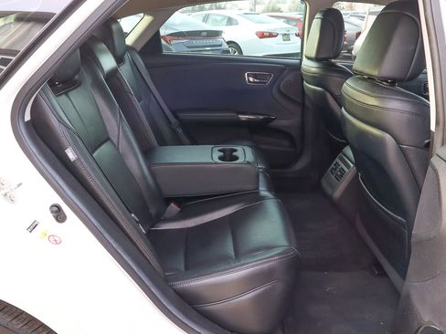 Used 2016 Toyota Avalon XLE Premium image 26