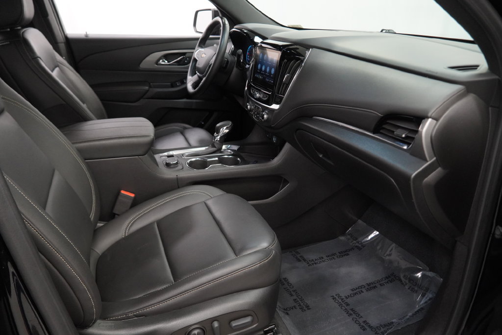 Used 2023 Chevrolet Traverse LT FWD image 41