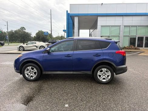Used 2014 Toyota RAV4 LE FWD image 8