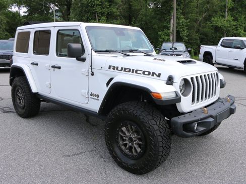 Used 2022 Jeep Wrangler Unlimited Rubicon w/ Trailer Tow Package AWD/4WD image 9