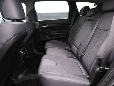 Used 2021 Hyundai Santa Fe SE FWD image 11