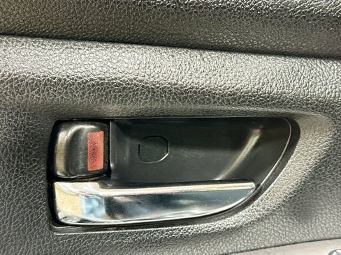 Used 2015 Subaru Impreza 2.0i Premium image 19