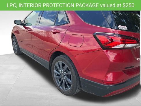 Certified 2024 Chevrolet Equinox RS w/ RS Leather Package FWD image 8