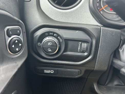 Used 2024 Jeep Gladiator Sport image 20