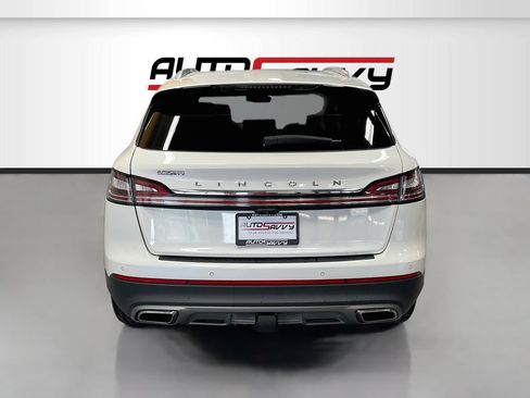 Used 2023 Lincoln Nautilus Reserve w/ Equipment Group 202A AWD/4WD image 6