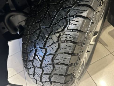 Used 2016 Chevrolet Colorado Z71 image 23