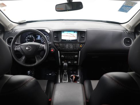 Used 2020 Nissan Pathfinder SL image 13