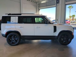 Used 2021 Land Rover Defender 110 SE video 4