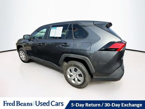 Used 2024 Toyota RAV4 LE AWD/4WD image 5