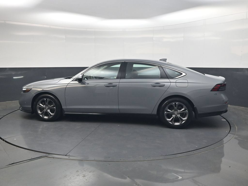 Used 2023 Honda Accord EX-L image 7