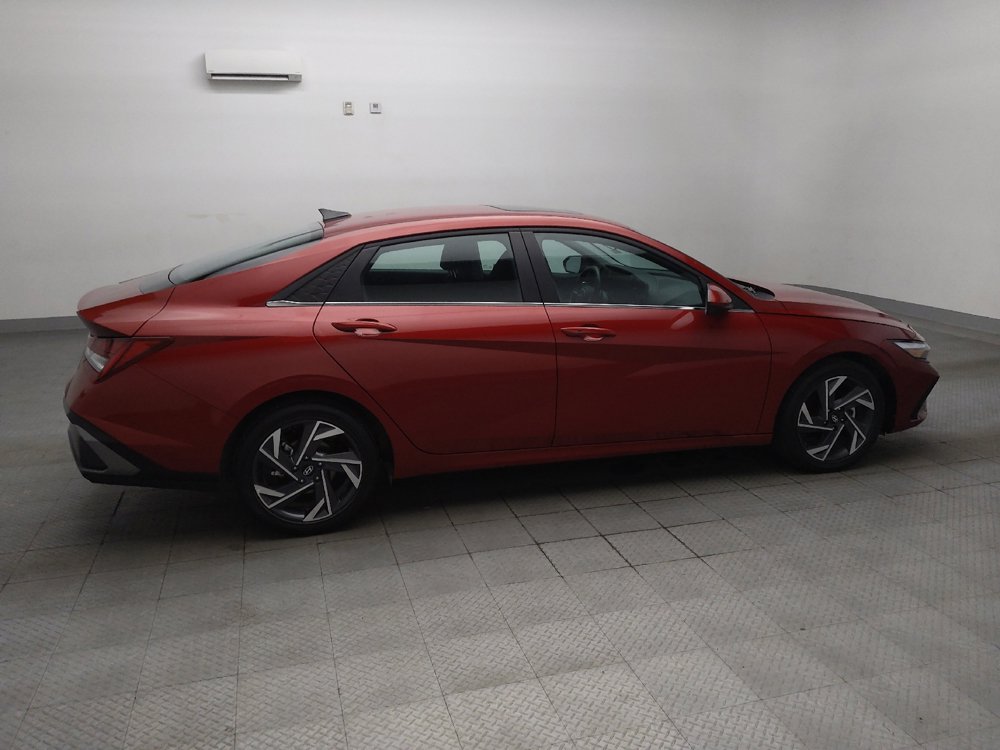 Used 2025 Hyundai Elantra SEL FWD image 10