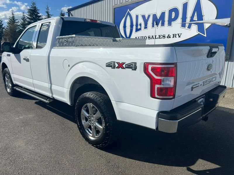 Used 2018 Ford F150 XLT w/ Equipment Group 302A Luxury AWD/4WD image 15