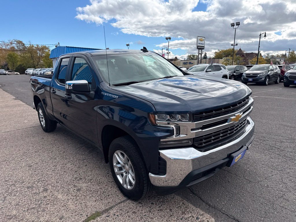 Used 2021 Chevrolet Silverado 1500 LT AWD/4WD image 5