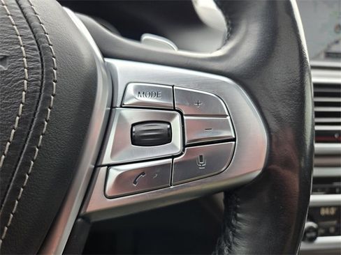 Used 2017 BMW 740i xDrive 740i xDrive image 24