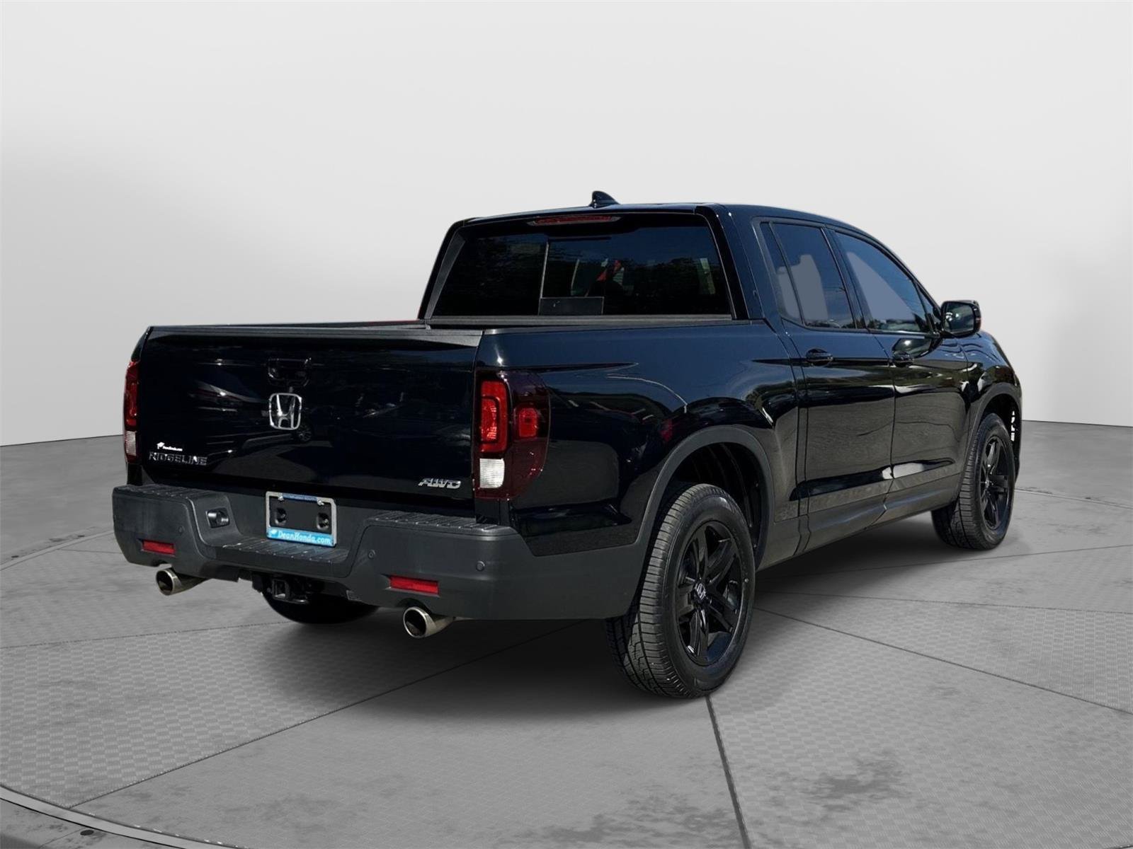 Certified 2023 Honda Ridgeline Black Edition image 3