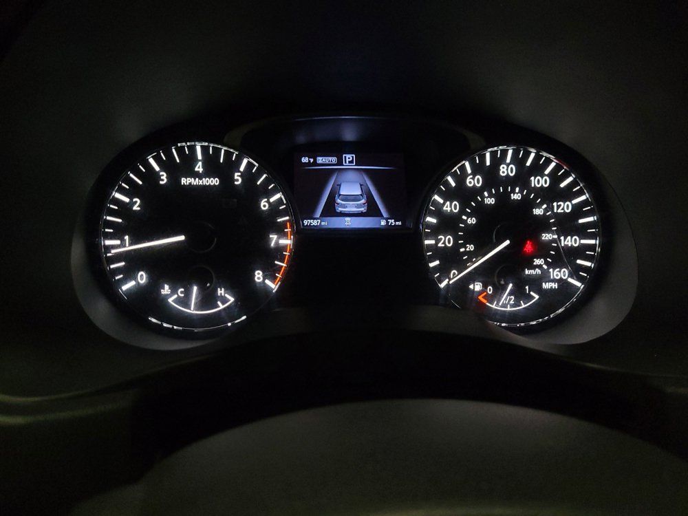 Used 2019 Nissan Pathfinder S AWD/4WD image 23