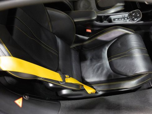 Used 2019 McLaren 570S image 16