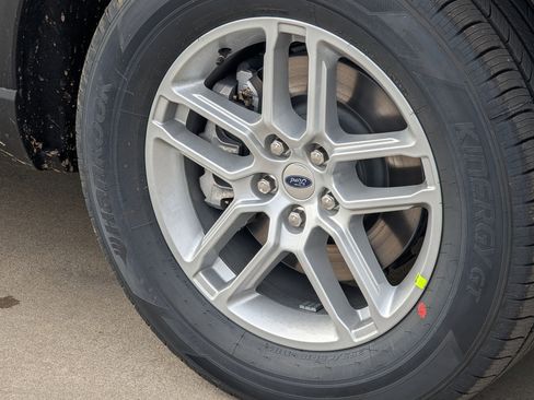 New 2026 Ford Explorer Active w/ Active Comfort Package image 9