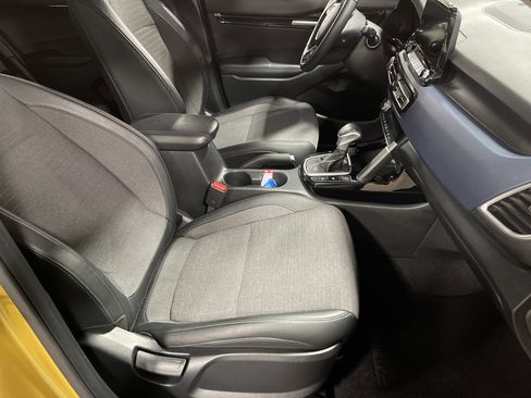 Used 2022 Kia Seltos S image 12