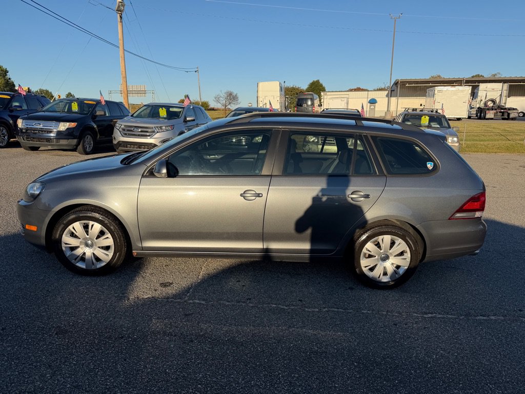 Used 2010 Volkswagen Jetta S FWD image 3