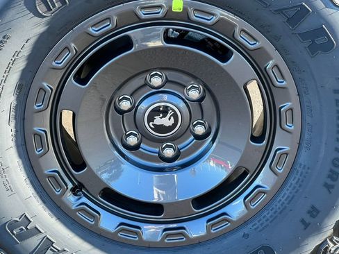 New 2025 Ford Bronco Badlands w/ Sasquatch Package image 6