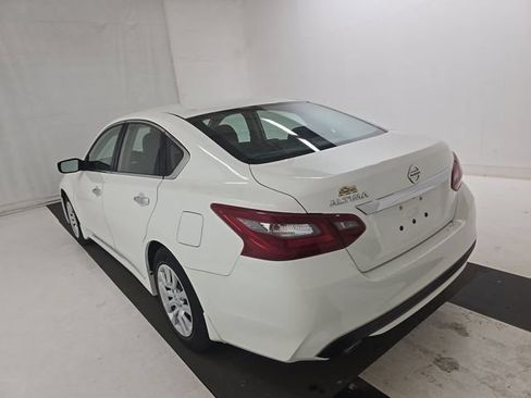 Used 2018 Nissan Altima 2.5 S w/ S Convenience Package FWD image 4