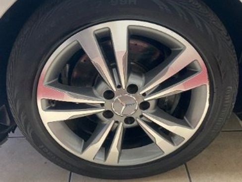 Used 2014 Mercedes-Benz E 350 4MATIC w/ Premium 1 Package image 28