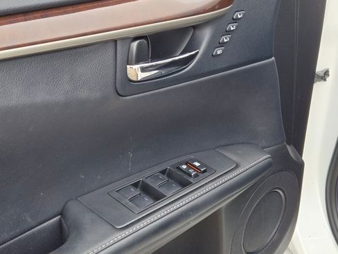 Used 2013 Lexus ES 350 350 w/ Luxury Pkg image 18