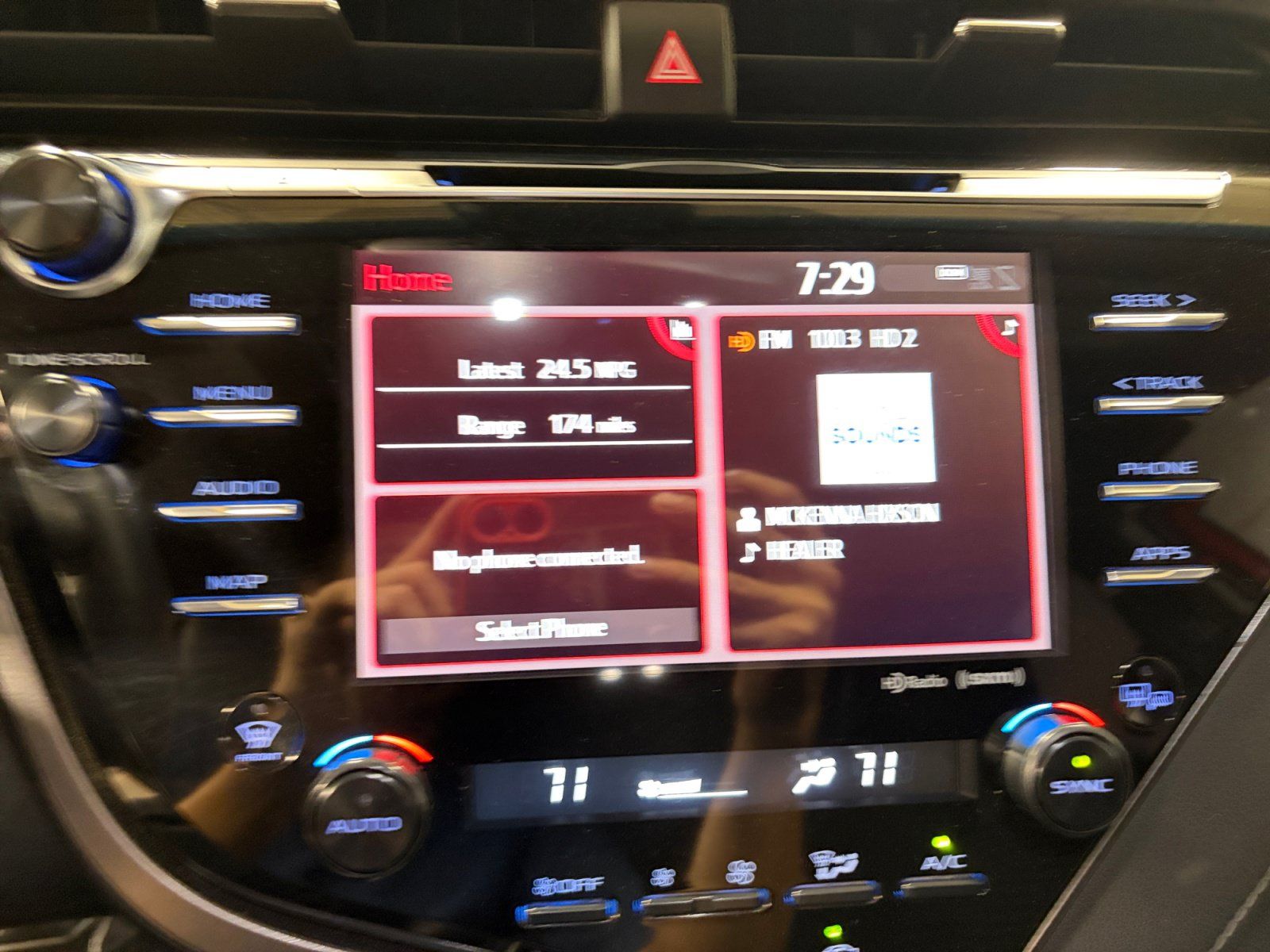 Used 2019 Toyota Camry SE w/ Audio Package FWD image 14