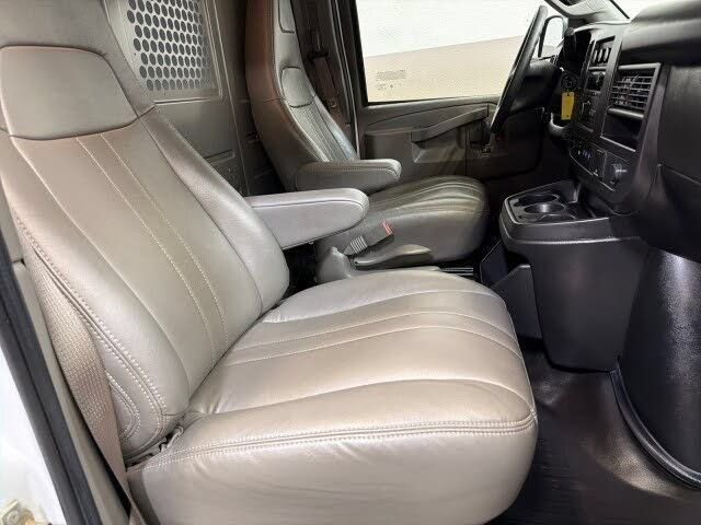 Used 2022 Chevrolet Express 2500 w/ Driver Convenience Package RWD image 45
