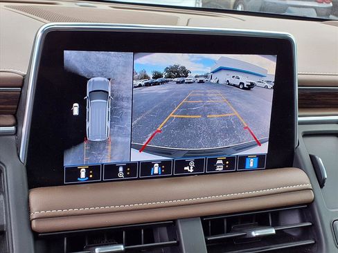 Used 2021 Chevrolet Tahoe High Country image 12