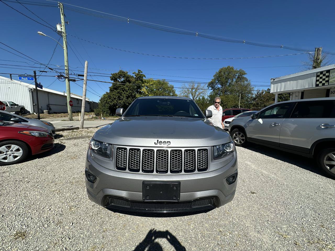 Used 2015 Jeep Grand Cherokee Altitude AWD/4WD image 1