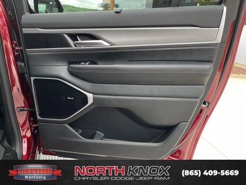 New 2026 Jeep Grand Wagoneer L Limited AWD/4WD image 28