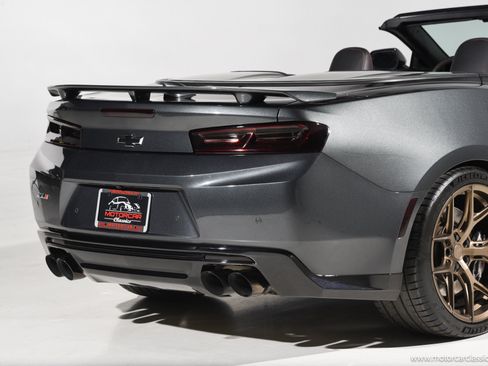 Used 2017 Chevrolet Camaro ZL1 RWD image 14