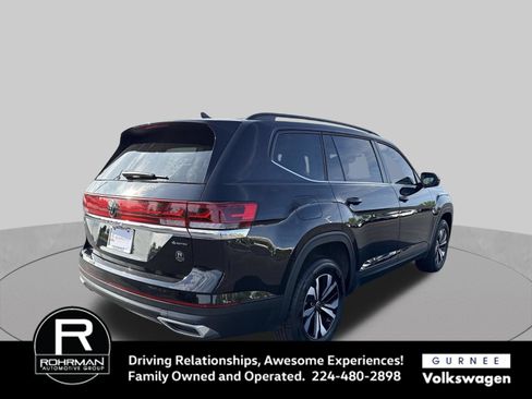 Used 2025 Volkswagen Atlas SE AWD/4WD image 9