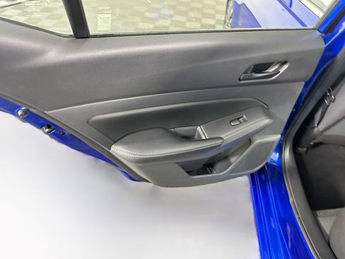 Used 2025 Nissan Altima 2.5 SV FWD image 25