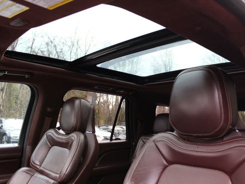 Used 2018 Lincoln Navigator L Black Label w/ Cargo Package image 29