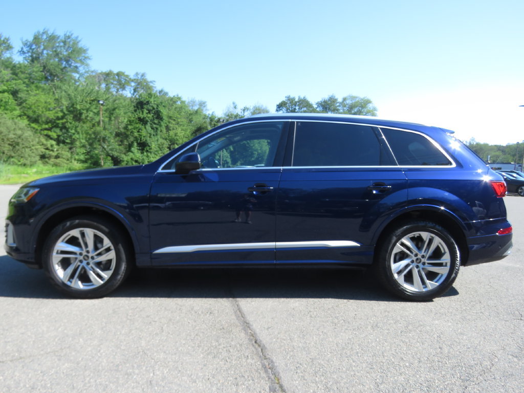 Used 2023 Audi Q7 2.0T Premium w/ Convenience Package AWD/4WD image 8