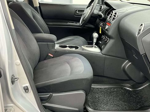 Used 2014 Nissan Rogue S FWD image 23