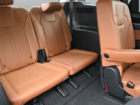 Used 2023 Kia Sorento SX Prestige image 24