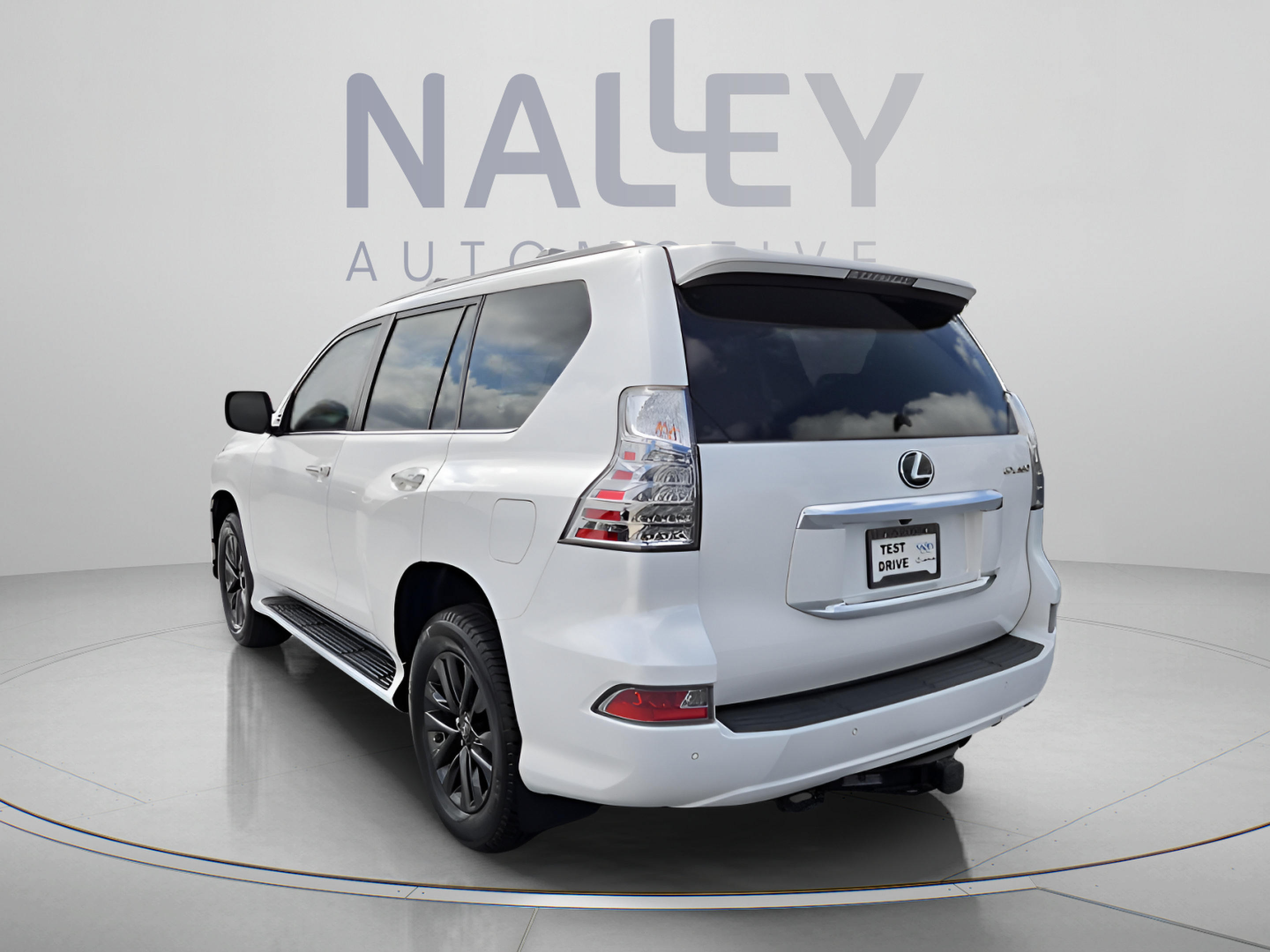 Certified 2023 Lexus GX 460 Premium w/ Premium Package AWD/4WD image 3