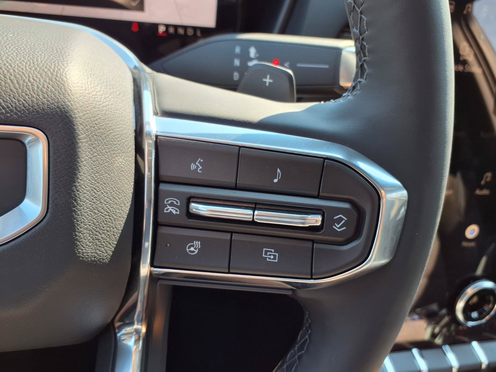 New 2027 GMC Terrain Elevation FWD image 10